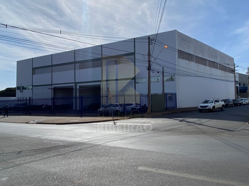 Imobiliária Ribeirão Preto - Aluga Ribeirão - Galpão/Área - Centro - Ribeirão Preto